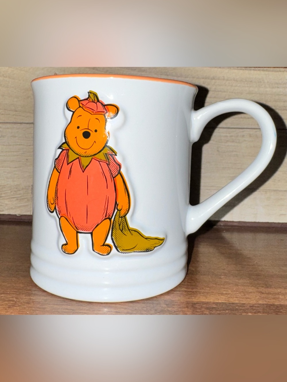 Cute 🥰 Disney Halloween Winnie the Pooh 🐻 dressed in a Pumpkin 🎃 costume mug
